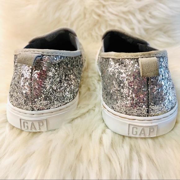 Gap Kids Silver Glitter Slip On Size 3 Youth - Picture 3 of 5
